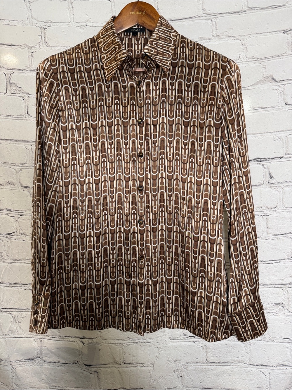 Escada Geometric Chain-Print Button-Up Silk Blouse in Brown & Cream Size 6